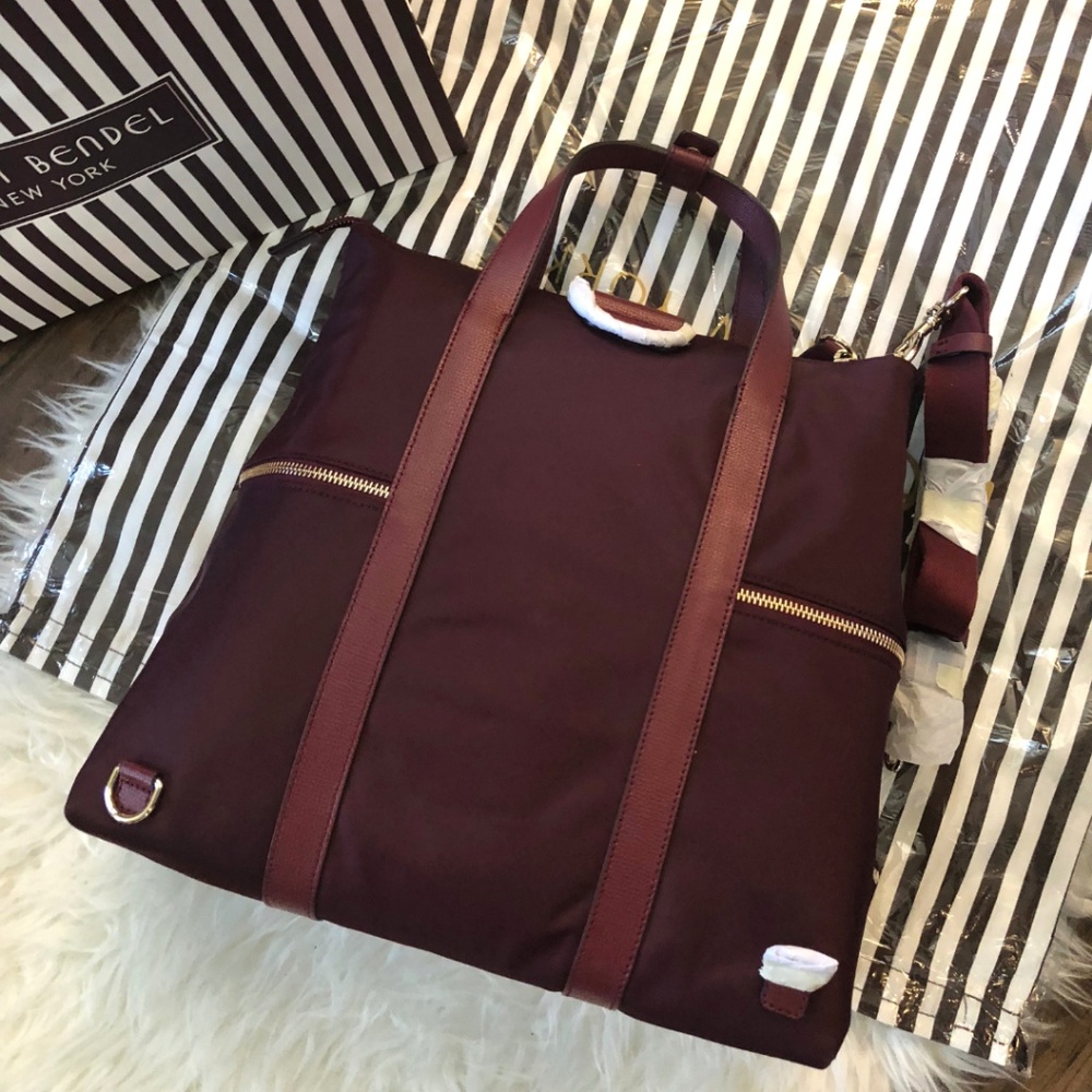 SOLD Henri Bendel Jetsetter Purse Backpack Oxblood - Picture 3 of 8